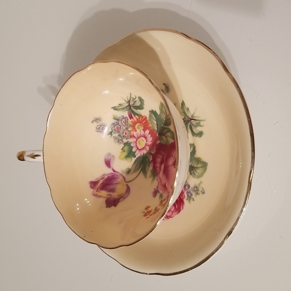 Vintage Paragon Bone China Teacup & Saucer Set Double Warrant / Peach, floral - Picture 9 of 17